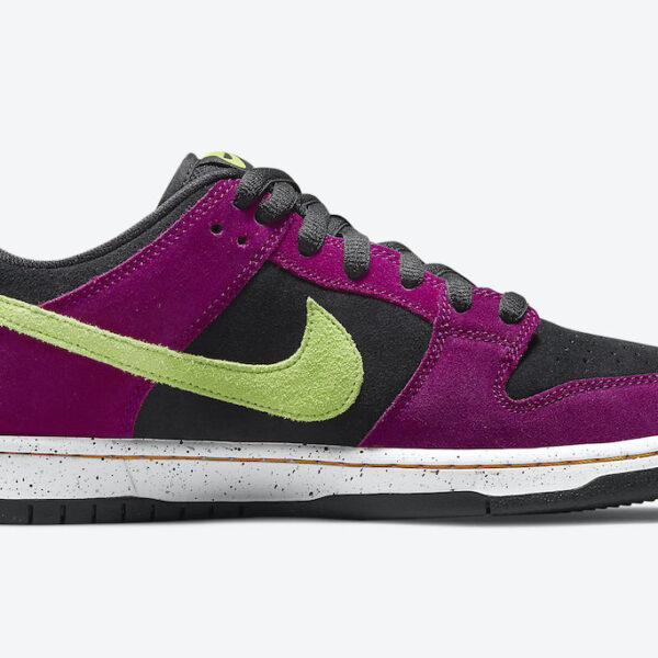 نایک اس بی دانک ترا رد پلام Nike SB Dunk Low ACG Terra Red Plum